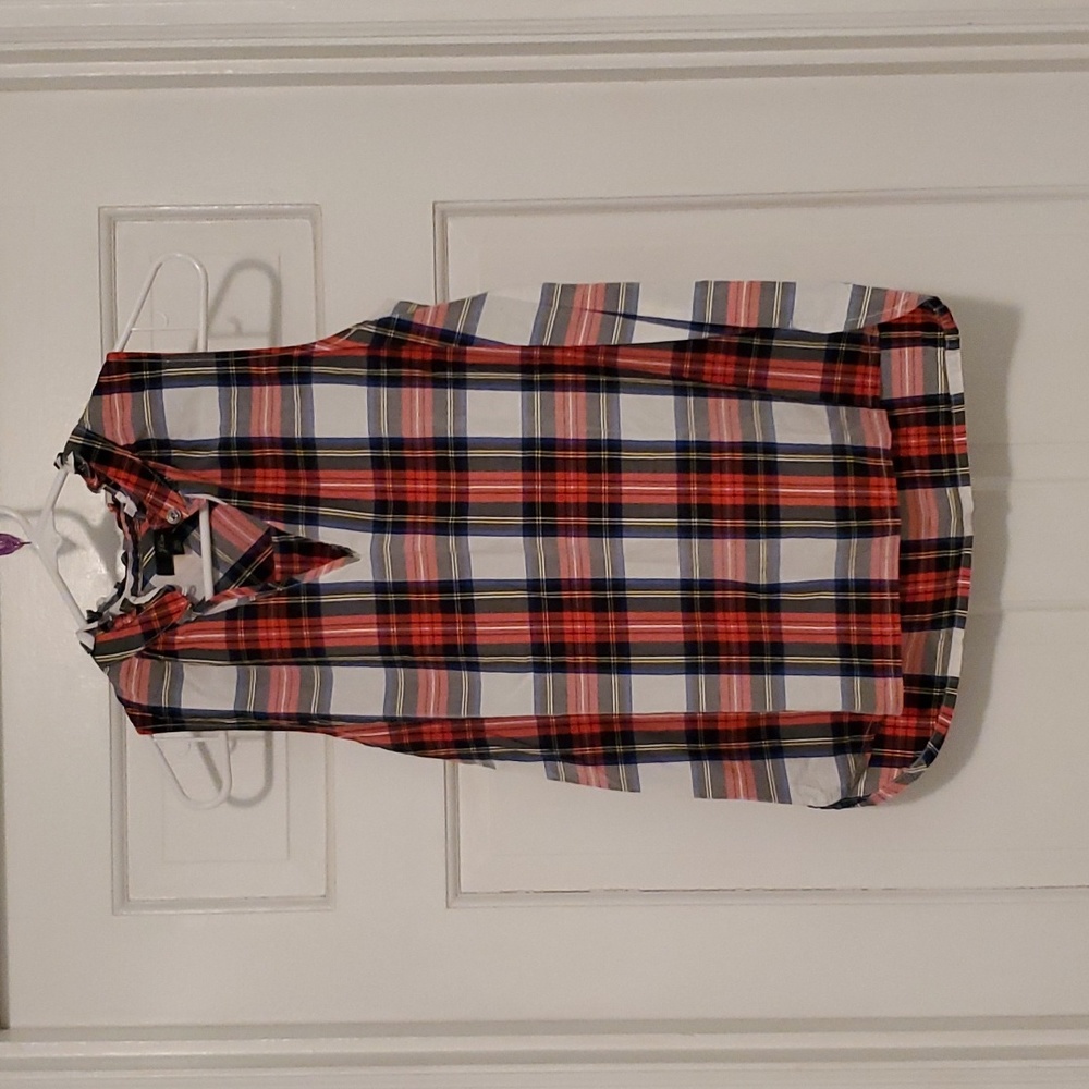 Cute plaid sleeveless top from J. Crew, size 00.